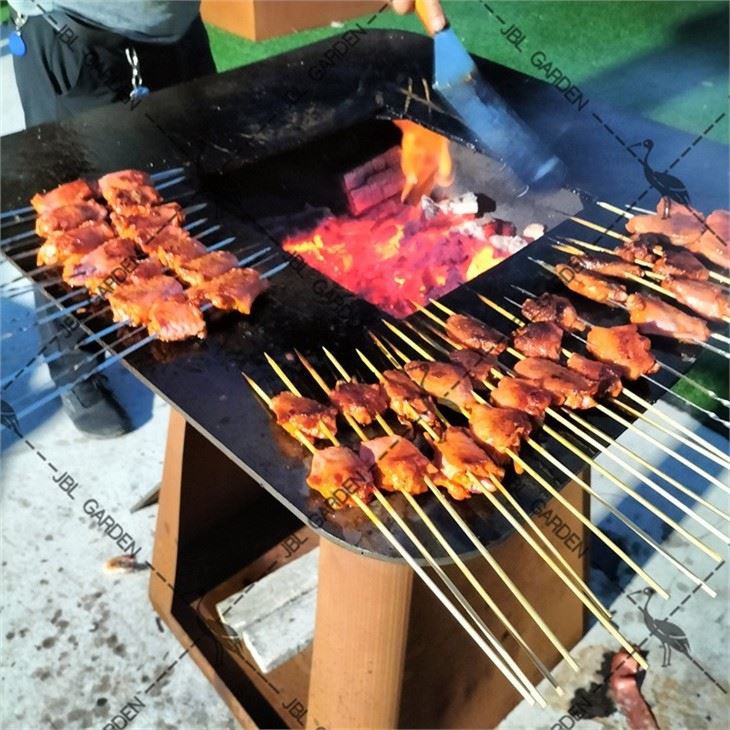 Neliönmuotoinen BBQ