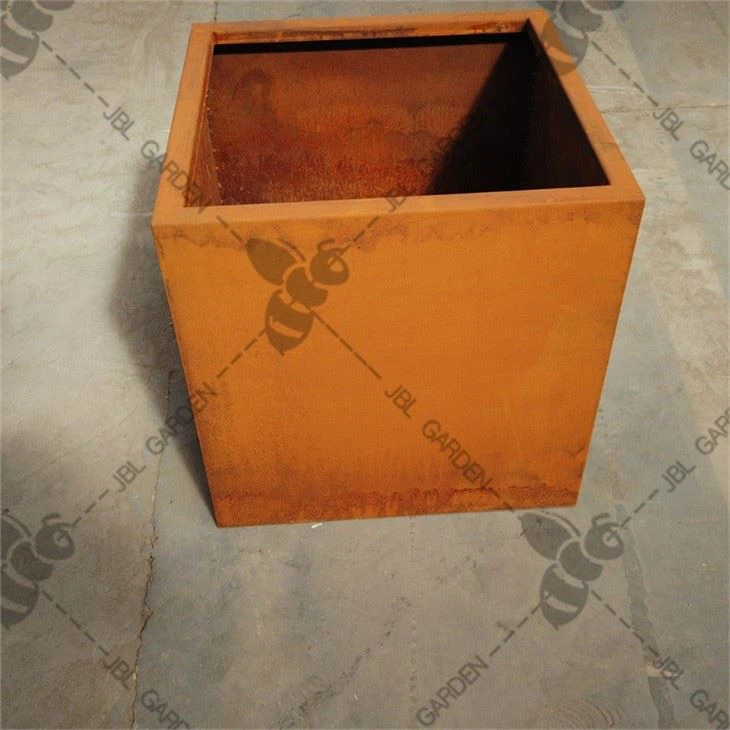 Rusted Planter