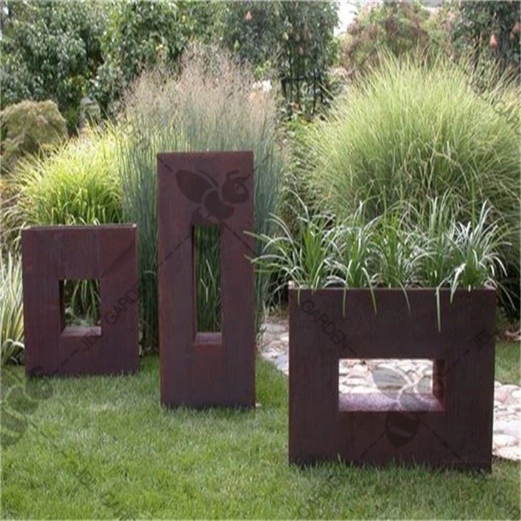 Rusted Planter