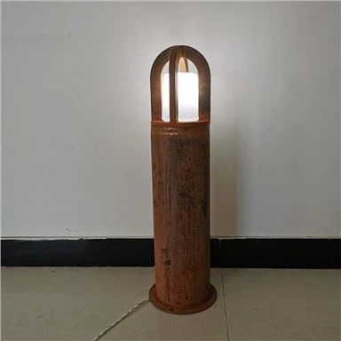 Corten Steel ulkokäyttöön tarkoitettu led-valopollari LED-valolla