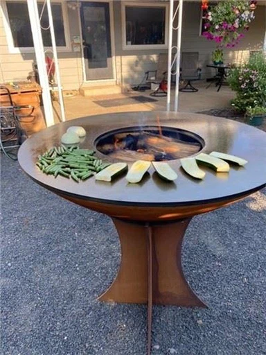 Ulkona ruoanlaitto Corten Metalli BBQ Grilli