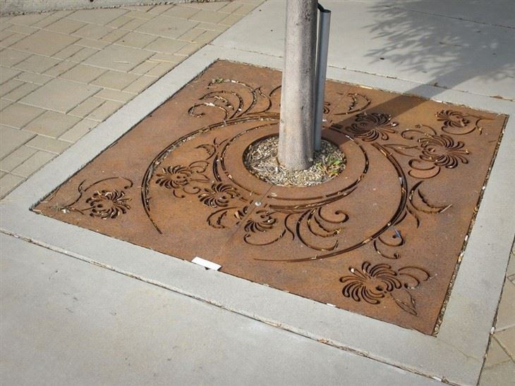 Rusted Steel Tree Grating factory