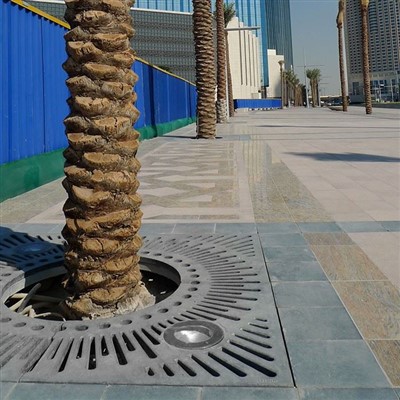 Jalankulkijoiden turvallinen Corten-puuritilä