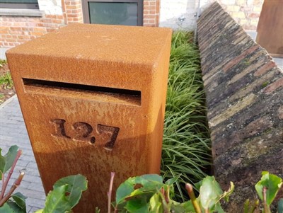 Vedenpitävä postilaatikko